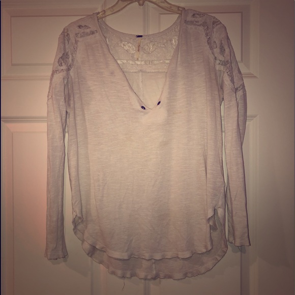 Free People Tops - Long sleeve flowy tee Free People Tops - Long sleeve flowy tee